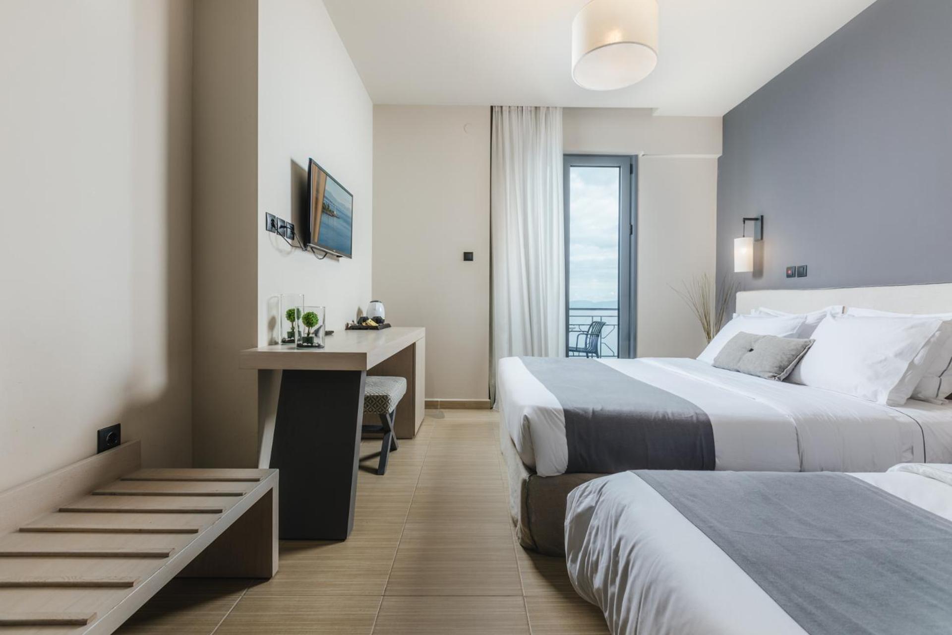 Infinity Hotel Gytheio Extérieur photo