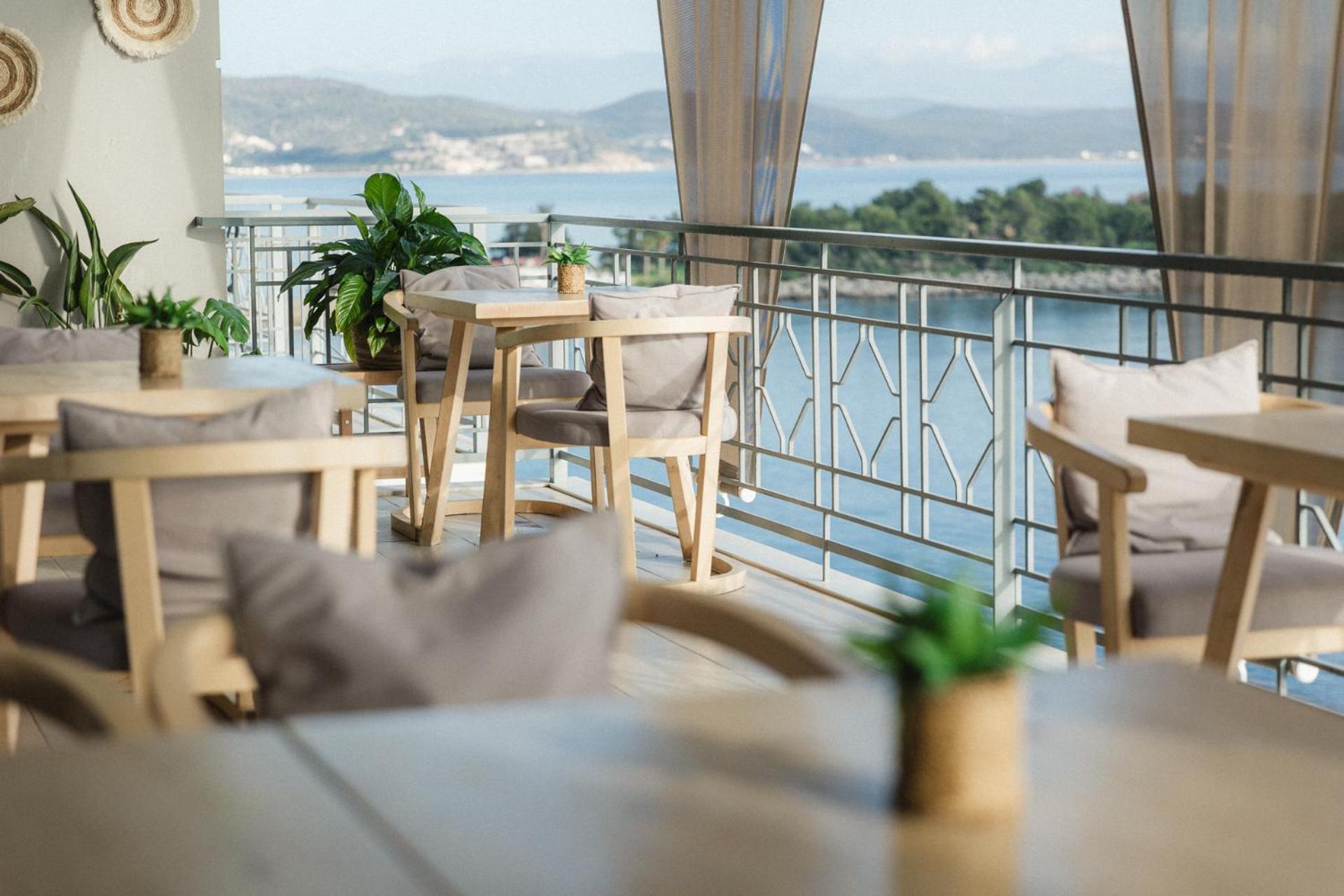 Infinity Hotel Gytheio Extérieur photo